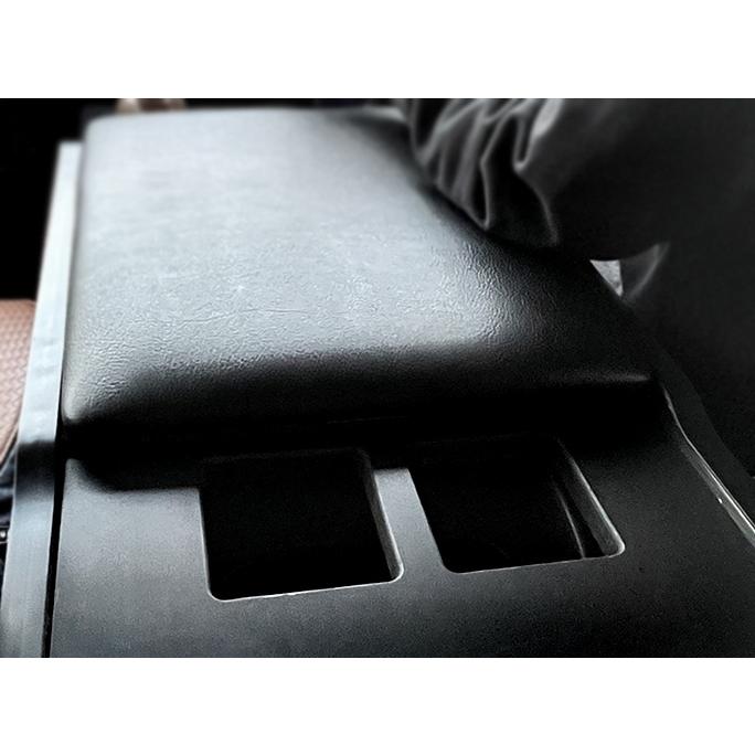 ハイエース センターコンソールカバー アームレスト 標準S-GL用