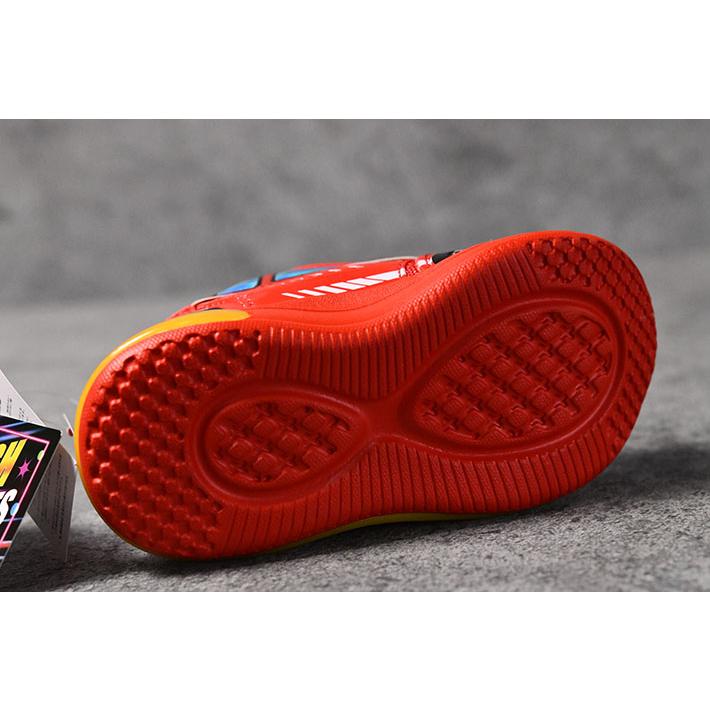 爆買 TOMICA トミカ 光る靴 スニーカー キッズ Y_KO ☆REVM 7987365