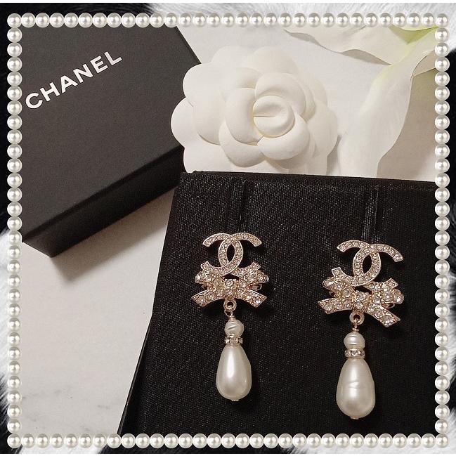 CHANEL【新品】直営店購入 シャネル ピアス  CCマーク リボン パール ゴールドの画像