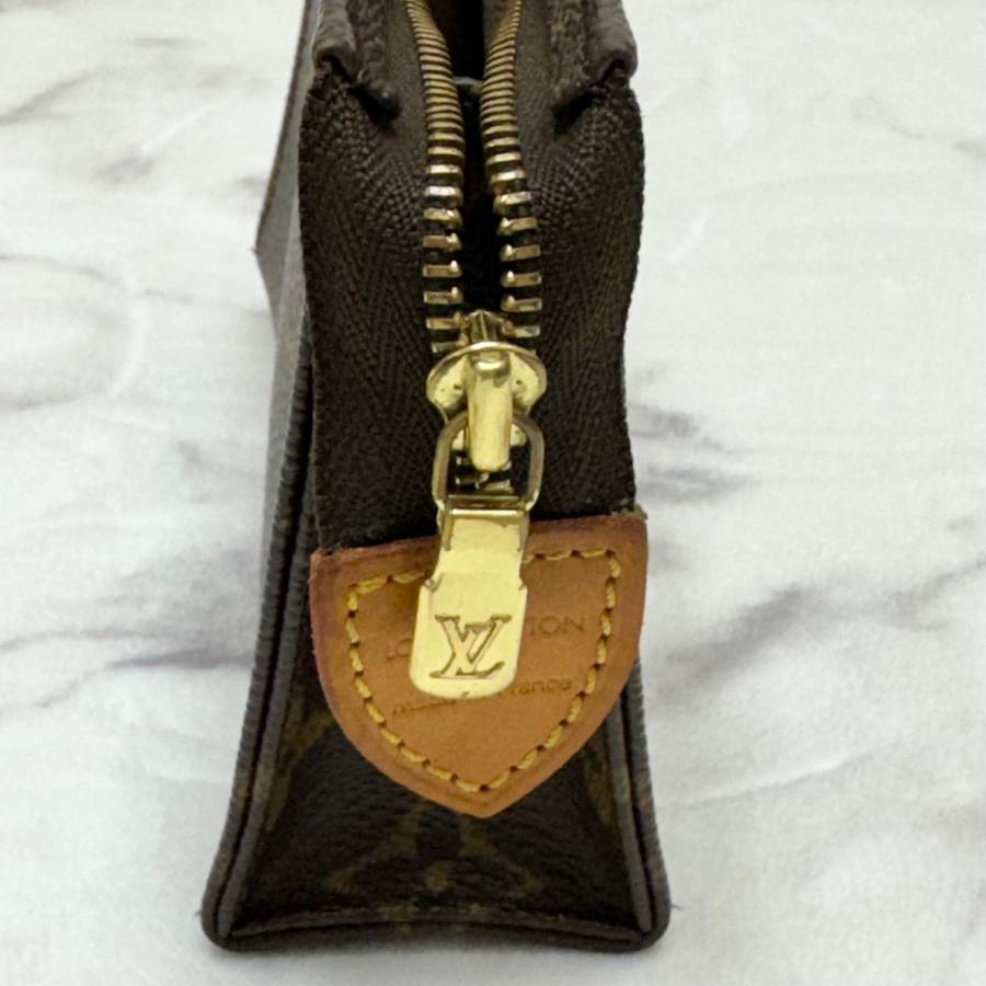 ルイヴィトン モノグラム ポッシュトワレット15 コスメポーチ 化粧