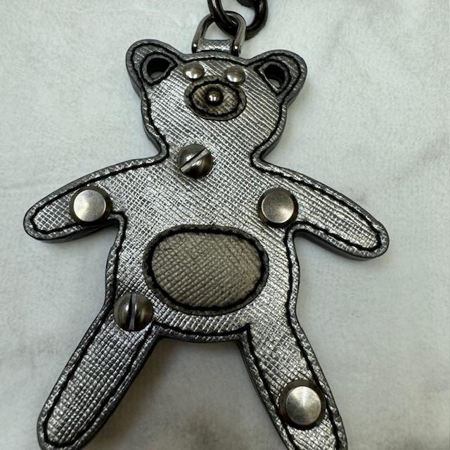 PRADA プラダ クマのキーホルダー バッグチャーム キーリング メタル