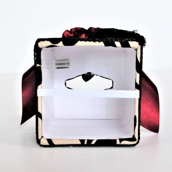 Jennifer Taylor Yorke ロールペーパー ボックス |  | 01