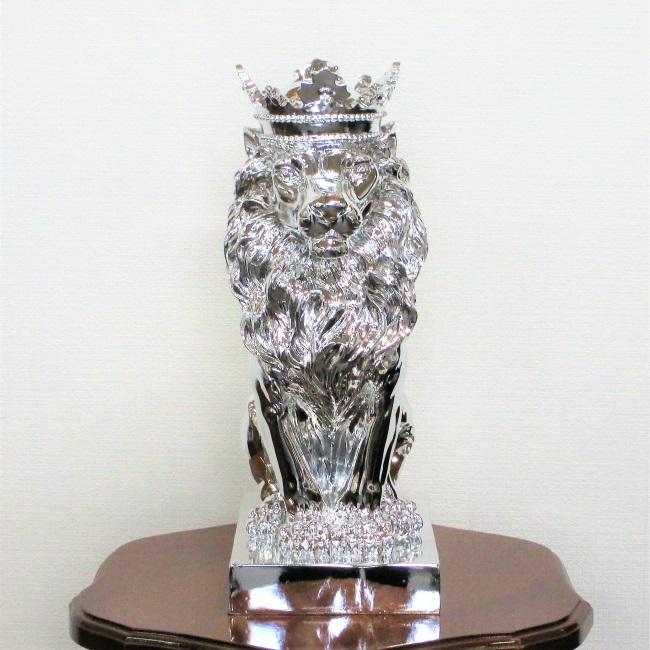 王冠を被ったライオン　シルバー　 | 