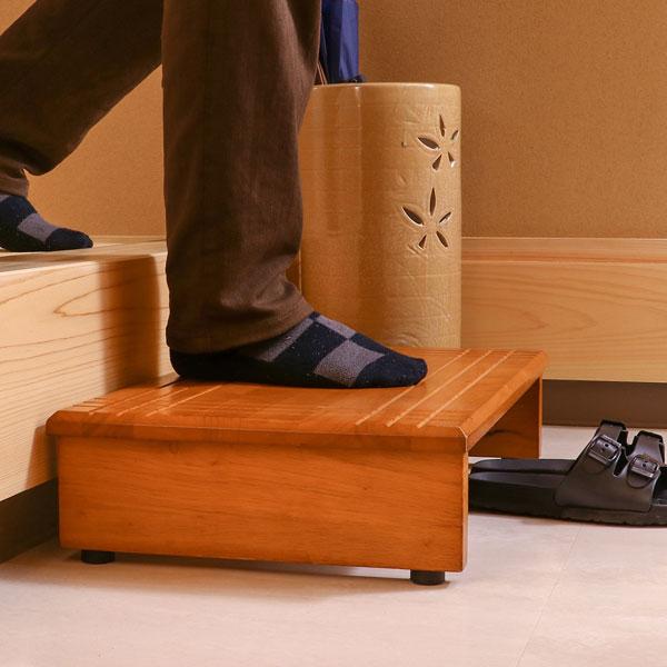 玄関台 玄関 台 踏み台 ステップ 木製 玄関ステップ 段差軽減 靴 昇降台 足場 補助具 昇降補助 介護 軽量 転倒防止 歩行支援用具 介護用品 ペット用品 |  | 02