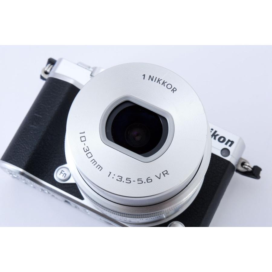 Nikon 1J5 ミラーレスカメラ シルバー 本体と付属品 ニコンワン ニコン ミラーレス Nikon 1 J5 レンズキット