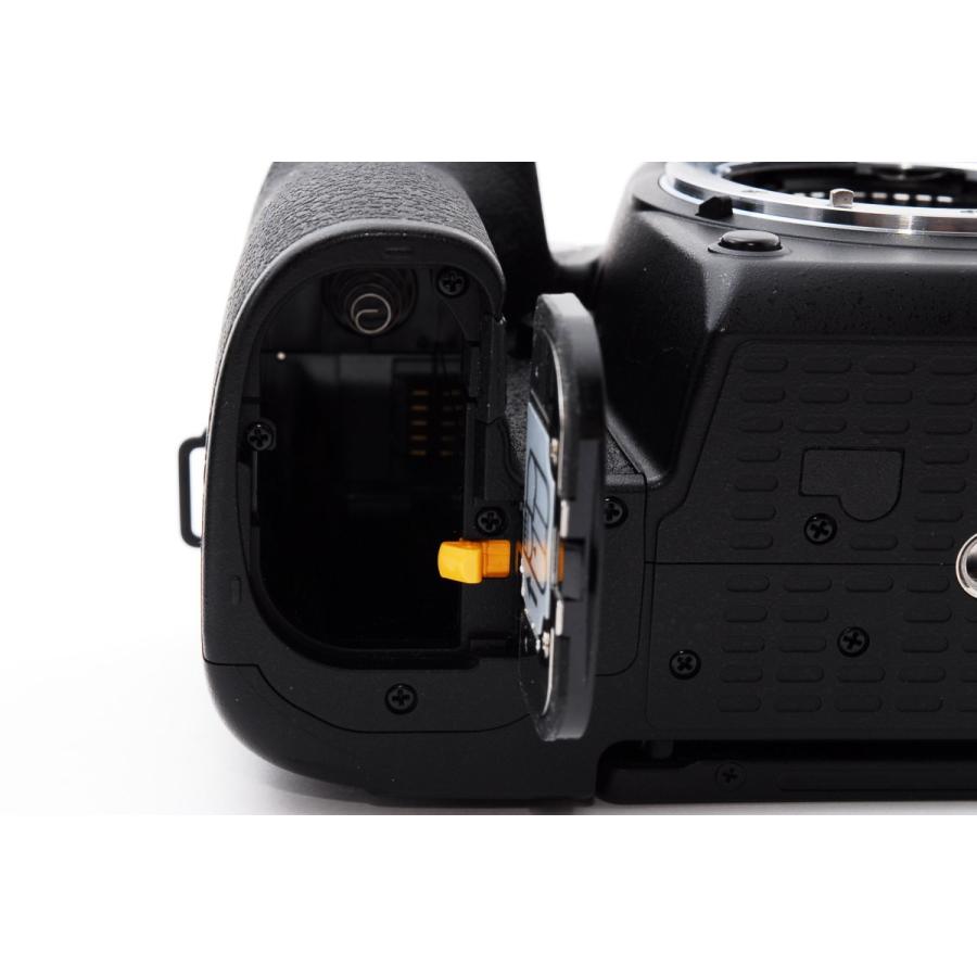 ニコン デジタル一眼 Nikon D7500 トリプルレンズセット 中古 ニコン デジタル一眼 Nikon D7500 トリプルレンズセット 中古