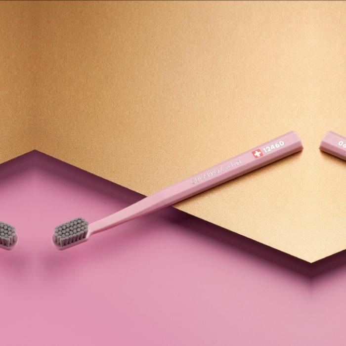 CURAPROX クラプロックス 歯ブラシ CS12460 velvet 10本 Amazon.com : Curaprox CS 12460 Velvet Soft Toothbrush – Sensitive