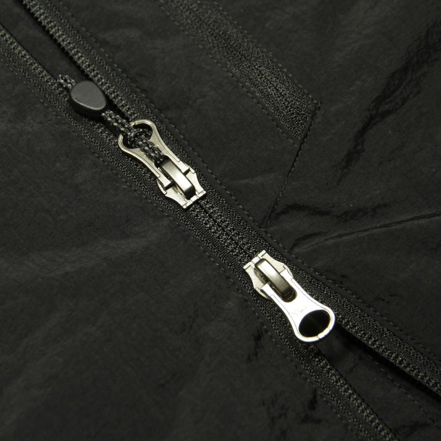 ナンガ メンズ ブルゾン 正規販売店 NANGA アウター ジャケット MA-1 SOFT DOWN VARSITY BLOUSON BLK N2500-0J001A BLACKの画像