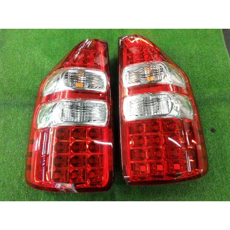 未使用品‼︎】トヨタ ノア 純正 テールランプ DBA−ZRR70W