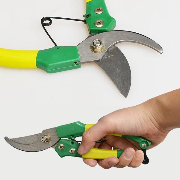 軽くて使いやすい ストッパー付きで安全 万能はさみ 刃渡り7 5cm 全長245mm 超軽量110g 芽切鋏 ガーデニング 盆栽 庭木の枝 植木 庭園用 剪定ハサミ Sen I Shop7 通販 Yahoo ショッピング