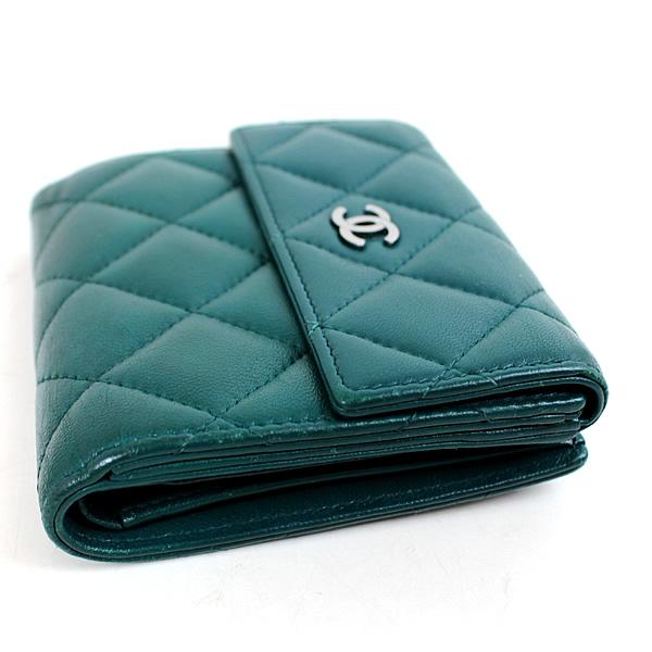 CHANEL シャネル 三つ折り財布 ラムスキン マトラッセ グリーン CHANEL シャネル 三つ折り財布 ラムスキン マトラッセ グリーン