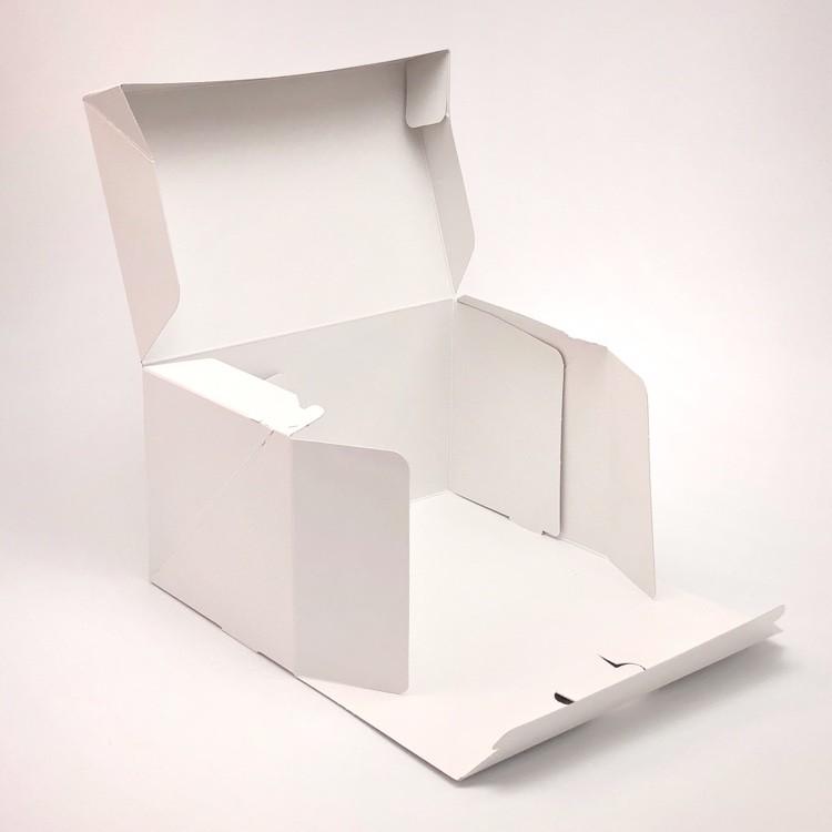 A50230 ロックBOX 105 プレス（光沢白）４×６（300枚）120×180×105mm ケーキ箱 ロックボックス パッケージ中澤の画像