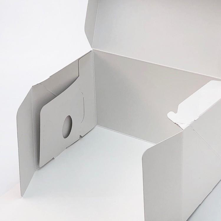 A50230 ロックBOX 105 プレス（光沢白）４×６（300枚）120×180×105mm ケーキ箱 ロックボックス パッケージ中澤の画像