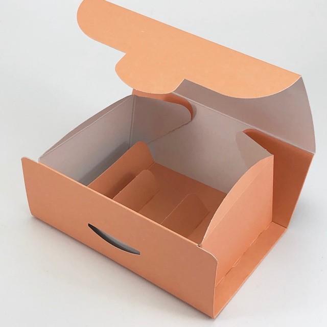B12530 アーチ かき 4×6（200枚） 120×180×65(55)mm プチギフト箱 クッキーギフト箱 パッケージ中澤の画像