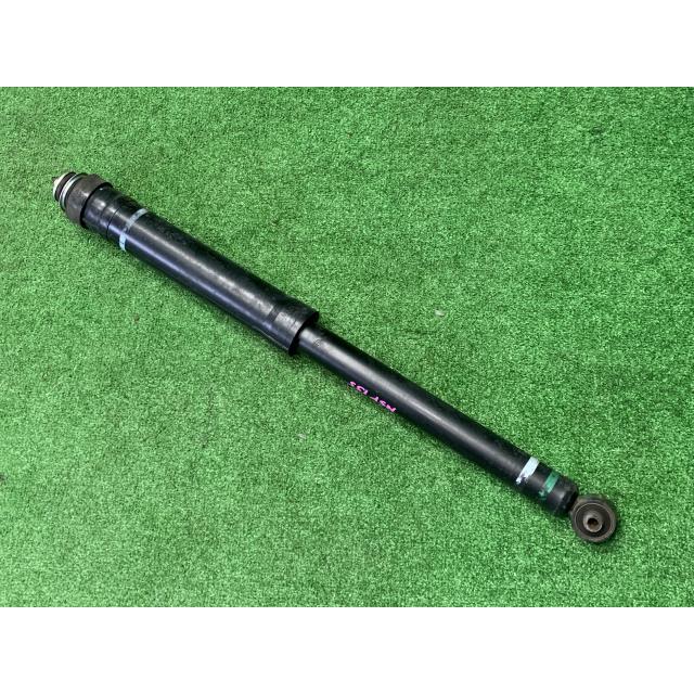 ヴィッツ DBA-NSP135 右Rショックアブソーバー 48530-52N10 : IAC