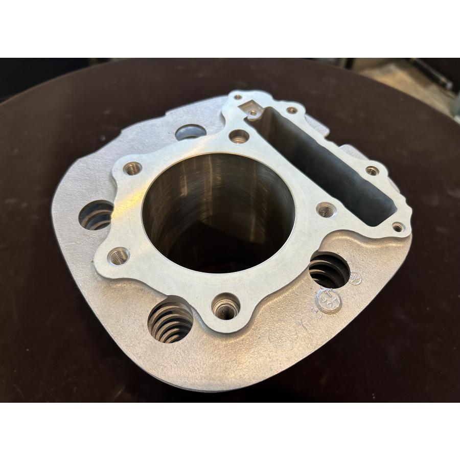 ヤマハSR500 400　OMC コンプリートシリンダーヘッド 面研ポート加工品 ヤマハSR500 400 OMC コンプリートシリンダーヘッド 面研ポート