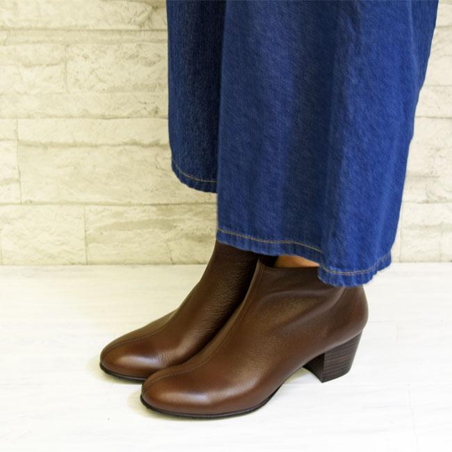 あしながおじさん ブーティー ショートブーツ 厚底 本革 レザー 日本製 レディース 全3色 22.5cm-24.5cm ブラック 黒 3710377 (予約)は3〜5営業日後の出荷です。 あしながおじさん ブーティー ショートブーツ 厚底 本革 レザー 日本製