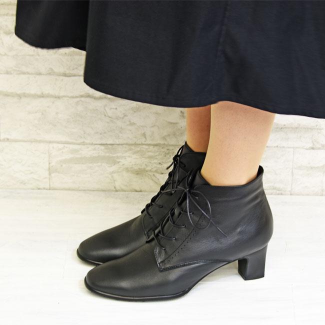 美品 cava cava サヴァサヴァ レースアップショートブーツ22.5cm黒 cava サバサバ サヴァサヴァ cavacava レースアップブーツ 本革