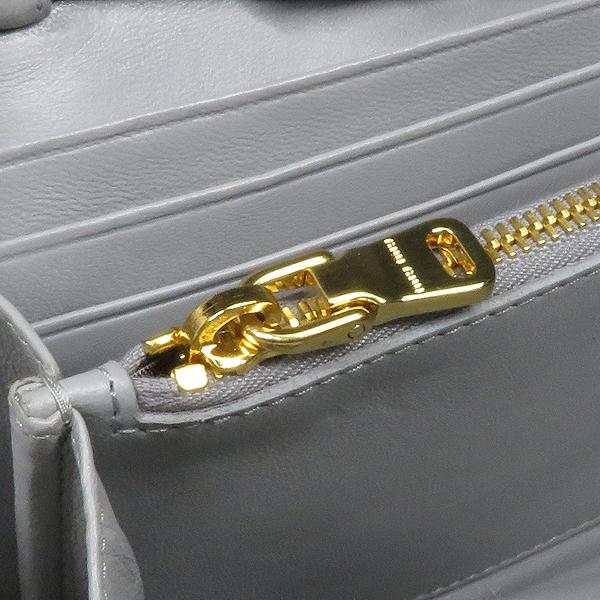miu ミュウミュウ MIUMIU チェーンウォレット マテラッセ NUBE miu ミュウミュウ MIUMIU チェーンウォレット マテラッセ NUBE