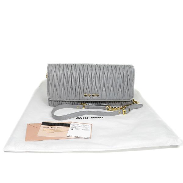 miu ミュウミュウ MIUMIU チェーンウォレット マテラッセ NUBE miu ミュウミュウ MIUMIU チェーンウォレット マテラッセ NUBE