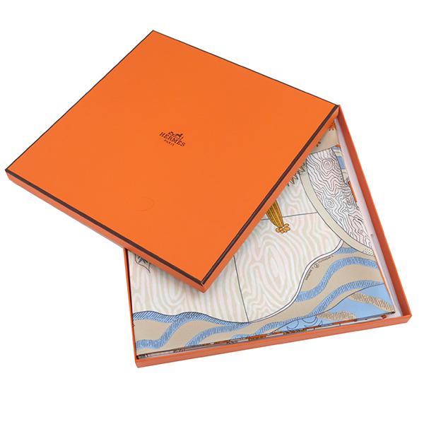 未使用級✨エルメス　カレ90　始まりの歌　スカーフ　22春夏コレクション　グレー 2022年 春夏 HERMES エルメス スカーフ カレ90 始まりの歌