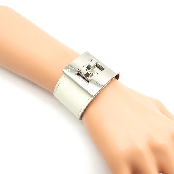 HERMES エルメス ブレスレット ケリードッグ ホワイト レザー C HERMES エルメス ブレスレット ケリードッグ ホワイト レザー C