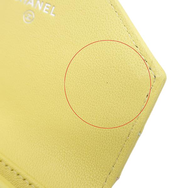 CHANEL シャネル 三つ折り財布 シェブロン Vステッチ ウォレット CHANEL シャネル 三つ折り財布 シェブロン Vステッチ ウォレット