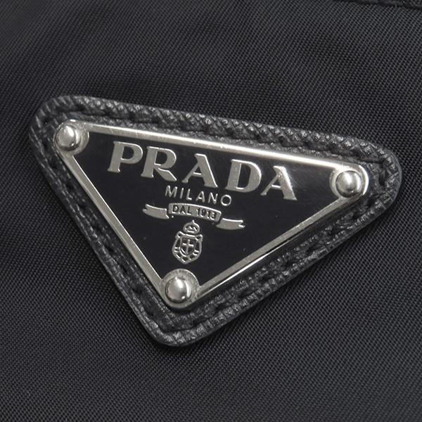 PRADA（プラダ） ショルダーバッグ 三角ロゴ ナイロン ネイビー 紺