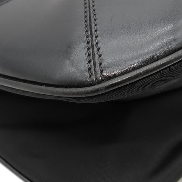 PRADA（プラダ） ショルダーバッグ 三角ロゴ ナイロン ブラック 黒