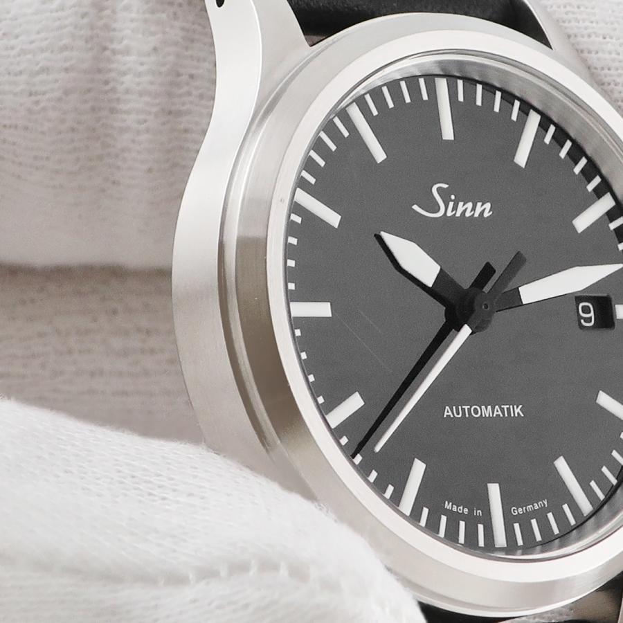Sinn（ジン） 【3年保証】 556.A ブラック ラウンド オートマ バー