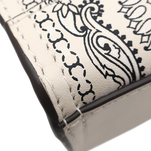 トリーバーチ　2way  ショルダーバッグ　ペリー　アルファベットロゴ柄　帆布 Tory Burch - トリーバーチ 2way ショルダーバッグ ペリー