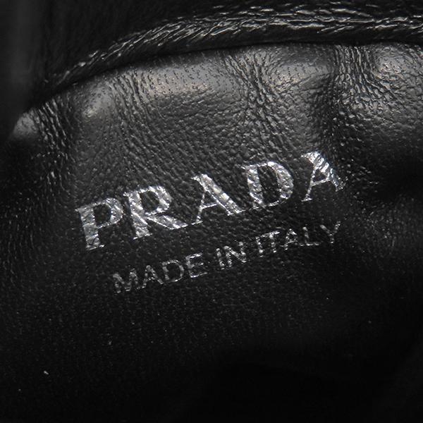 PRADA（プラダ） ポーチ ミニ ネックレスポーチ ラムスキン ブラック