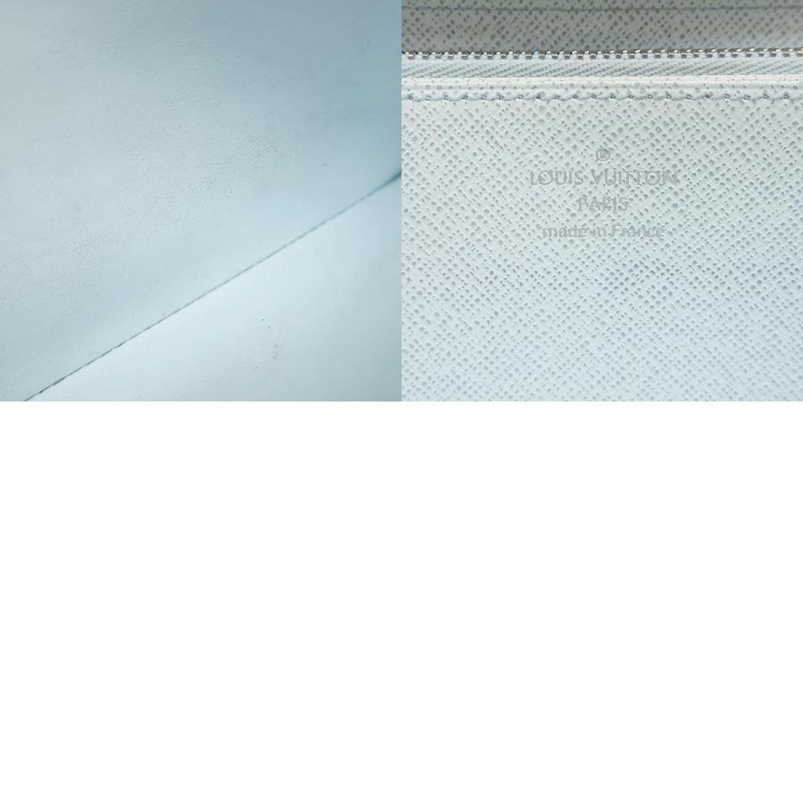 ルイヴィトン LOUIS VUITTON 長財布 ジッピー ウォレット エピレザー シーサイド シルバー金具 パステルブルー ラウンドジップ M69259 RFID【中古】 LOUIS VUITTON（ルイ・ヴィトン） 長財布 エピ ジッピー ウォレット