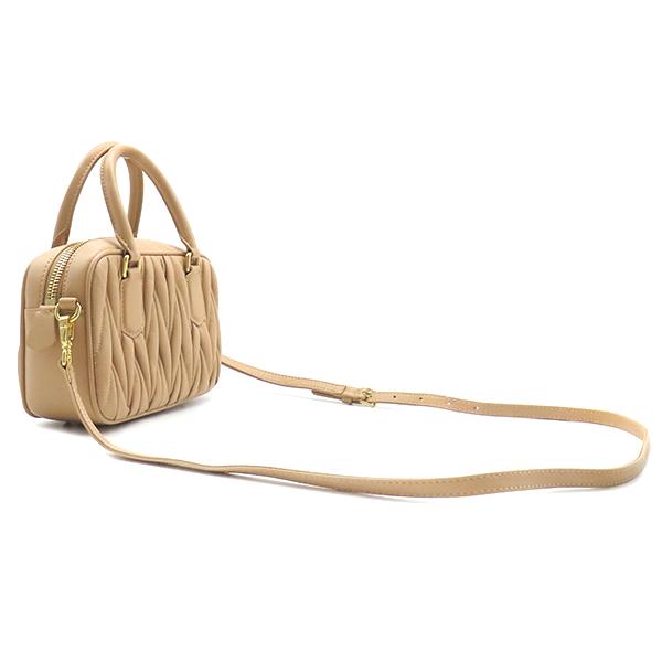 miumiu アルカディ ショルダーバッグ マテラッセ レザー 2way miu miu（ミュウミュウ） 2WAYバッグ マテラッセ アルカディ