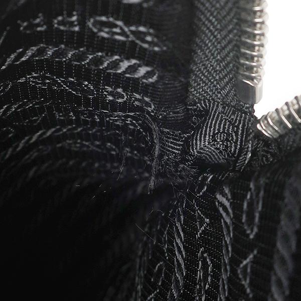 PRADA（プラダ） ショルダーバッグ Re-Nylon ショルダーポーチ