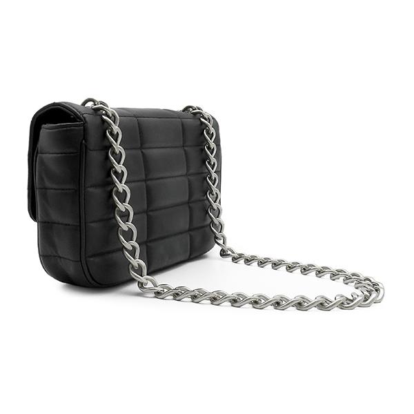 CELINE マトラッセ モノクローム ショルダーバッグ CELINE（セリーヌ） ショルダーバッグ マトラッセ モノクローム レザー