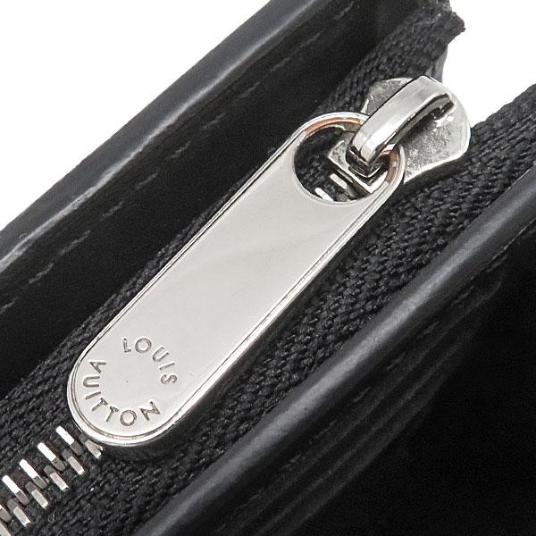 LOUIS VUITTON（ルイ・ヴィトン） 二つ折り財布 マヒナ ポルトフォイユ