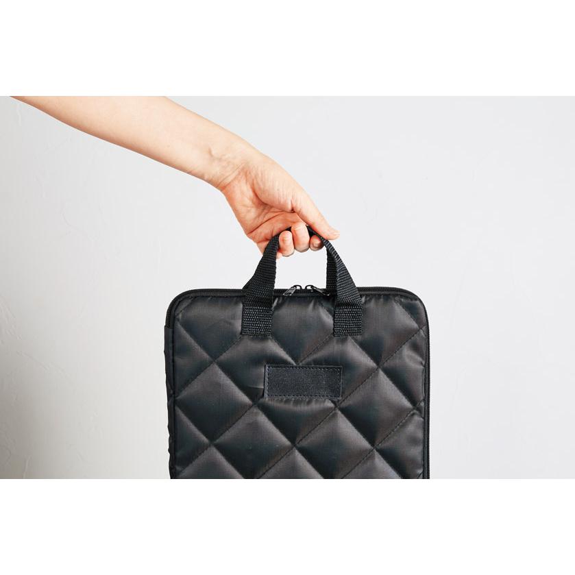 72個単位販売 キルティング モバイルバッグ タブレットサイズにも対応