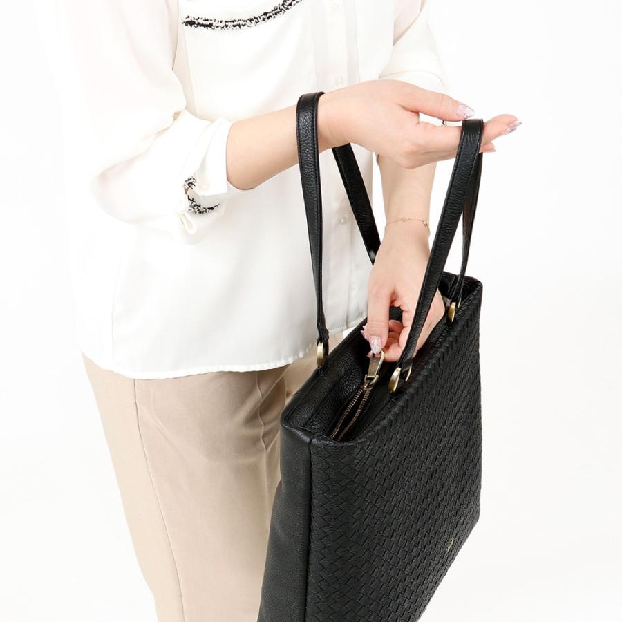 イビサ公式 トート バッグ メッシュ 本革 レザー 機能的 A4