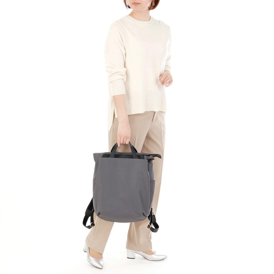 【イビサ公式】多機能 M サイズ A4 リュック ナイロン 軽量 本革 レザー ハンドメイド レディース 誕生日 ギフト プレゼントの画像