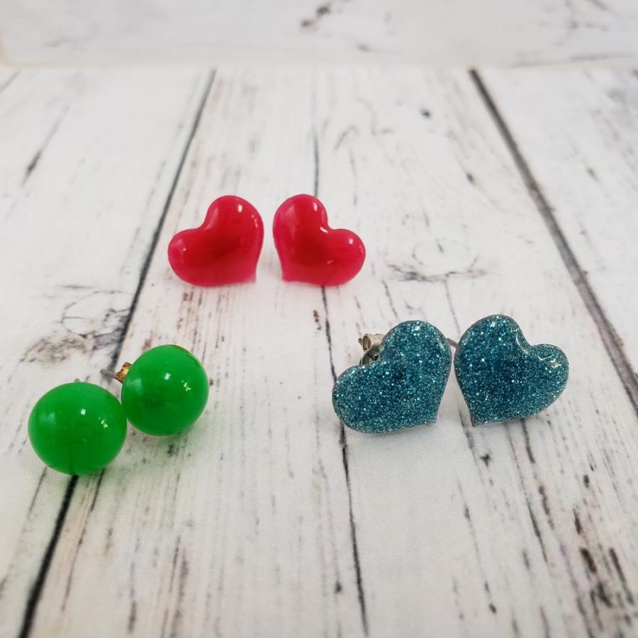 レジンピアス 青ハート 赤ハート 緑丸 金属フック ｋ Accessory K Smiley Drops 通販 Yahoo ショッピング