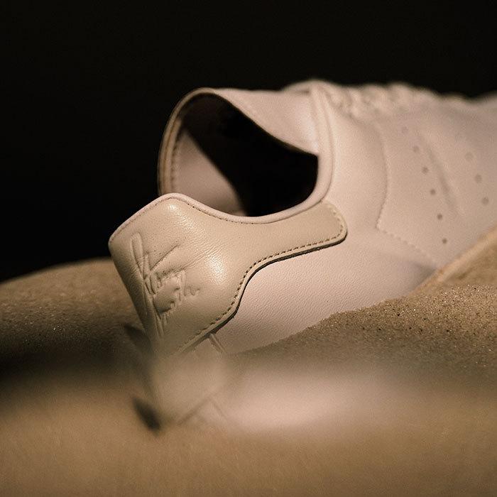 adidas Originals アディダス スニーカー レディース & メンズ