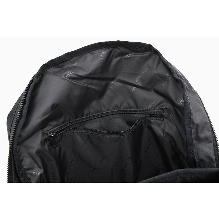 FRED PERRY フレッドペリー リュック ナイロン バッジ バック