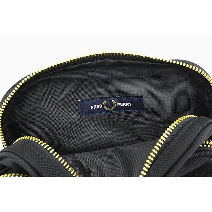 FRED PERRY（フレッドペリー） ショルダーバッグ テクスチャード
