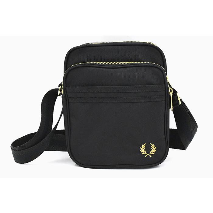 FRED PERRY（フレッドペリー） ショルダーバッグ テクスチャード