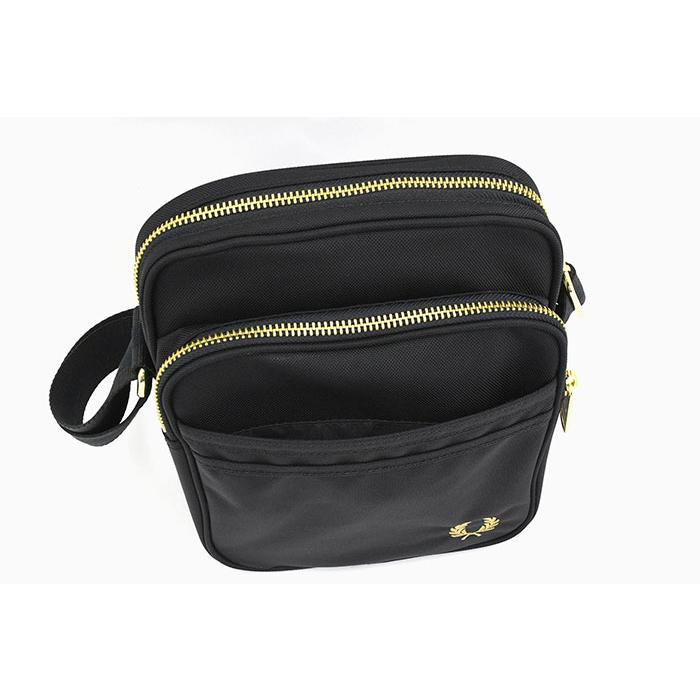 FRED PERRY ドラムバッグ 黒/黄ショルダーバッグ FRED PERRY ドラムバッグ 黒/黄ショルダーバッグ FRED PERRY フレッド