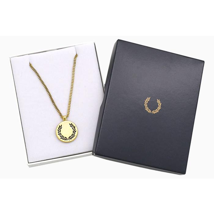 FRED PERRY（フレッドペリー） ネックレス ローレル リース ペンダント
