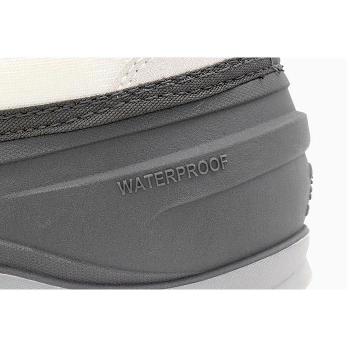 Kamik - カミック　モーメンタム3 ホワイト女性25cm 新品　スノーブーツ カミック スノーブーツ kamik レディース 女性用 モーメンタム 3