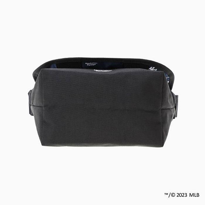 PANGEA メッセンジャーバッグ　メジャー　ヤンキース MLB MLB(メジャーリーグ) ヤンキース メッセンジャーバッグ (ブラック)