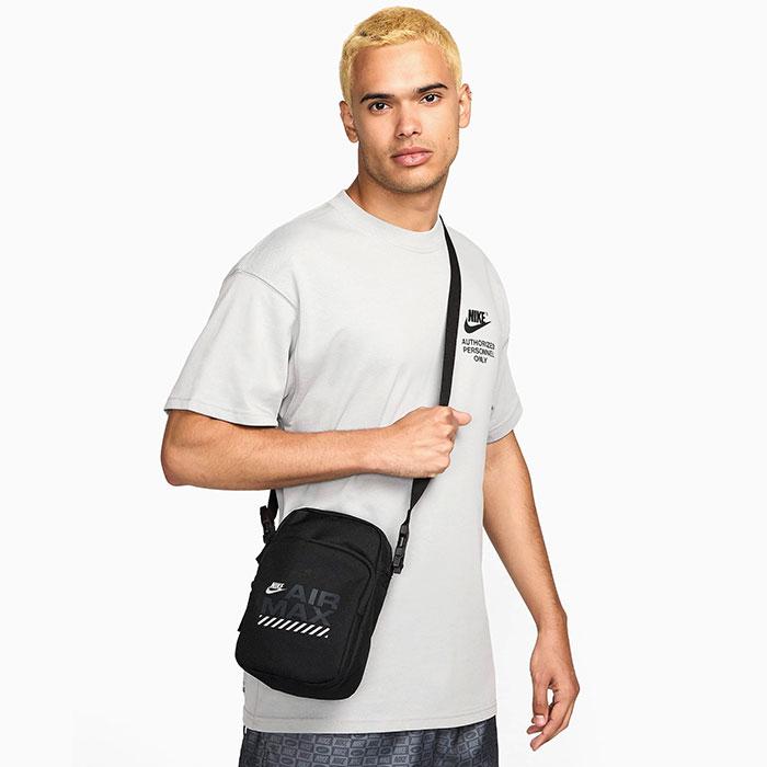 ナイキ ボディバッグ Nike Airmax Heitage Bodybag Nike Heritage Crossbody Bag (4L). Nike JP